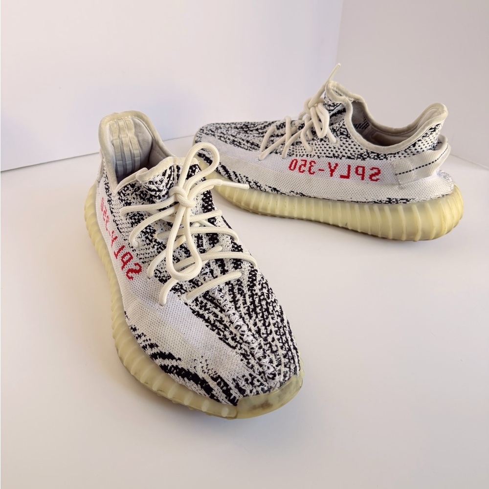 Adidas Yeezy Boost 350 v2 zebra
